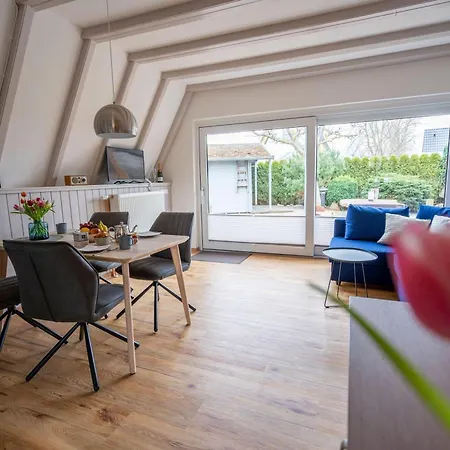 Finnhütte Reet Und Börgerende-Rethwisch